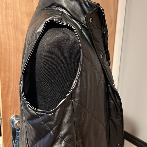 Black fake leather zip up vest new with tags - Picture 9 of 9